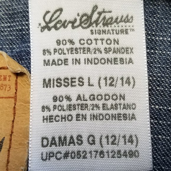 Signature by Levi Strauss Blue Denim Jean Jacket - Picture 2 of 16